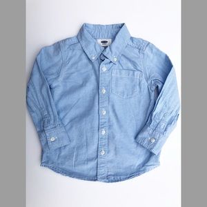 Boys Old Navy button down shirt.